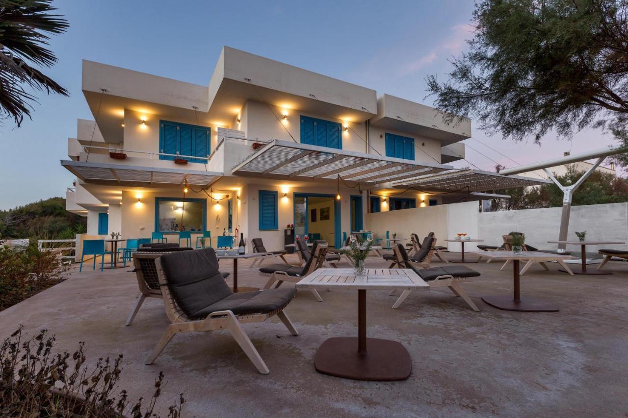 Solmaris Seaside - B&B Sul Mare Maruggio Exterior photo